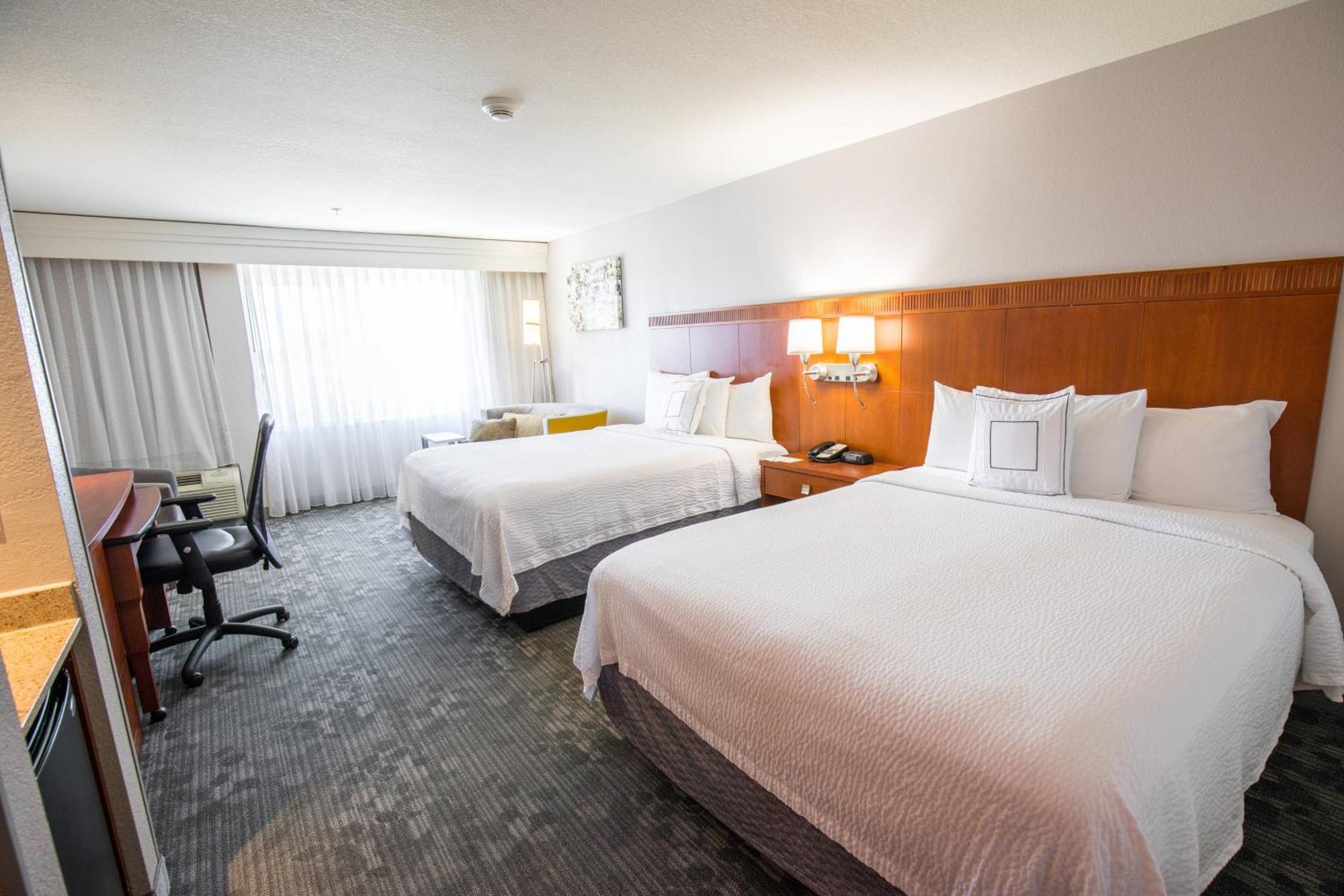 Courtyard By Marriott Μέρσεντ Εξωτερικό φωτογραφία